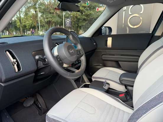 MINI-COUNTRYMAN-2024