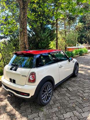 MINI-COOPER-2010