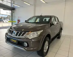 MITSUBISHI L200 TRITON 2.4 16V TURBO DIESEL SPORT HPE CD 4P 4X4 AUTOMÁTICO MITSUBISHI L200 TRITON 2.4 16V TURBO DIESEL SPORT HPE CD 4P 4X4 AUTOMÁTICO