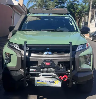 MITSUBISHI L200 TRITON 2.4 16V TURBO DIESEL SPORT SAVANA CD 4P 4X4 AUTOMÁTICO