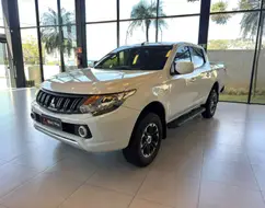 MITSUBISHI L200 TRITON 2.4 16V TURBO DIESEL GL CD 4X4 MANUAL MITSUBISHI L200 TRITON 2.4 16V TURBO DIESEL GL CD 4X4 MANUAL