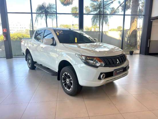 MITSUBISHI-L200 TRITON-2.4 16V TURBO DIESEL GL CD 4X4 MANUAL MITSUBISHI-L200 TRITON-2021