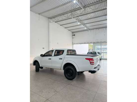 MITSUBISHI-L200 TRITON-2022