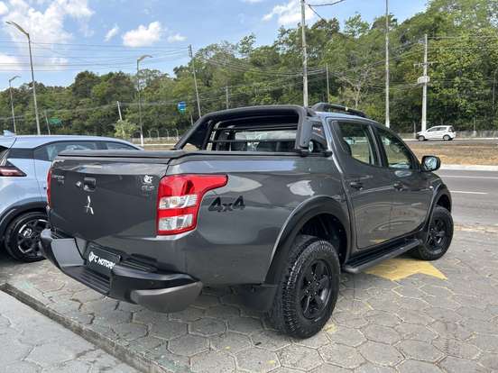 MITSUBISHI-L200 TRITON-2023