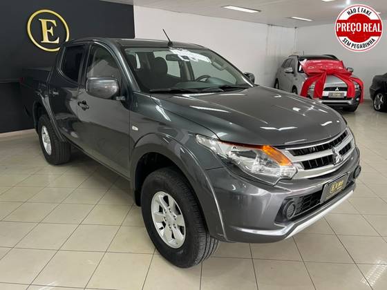 MITSUBISHI L200 TRITON 2.4 16V TURBO DIESEL SPORT GLS CD 4P 4X4 AUTOMÁTICO