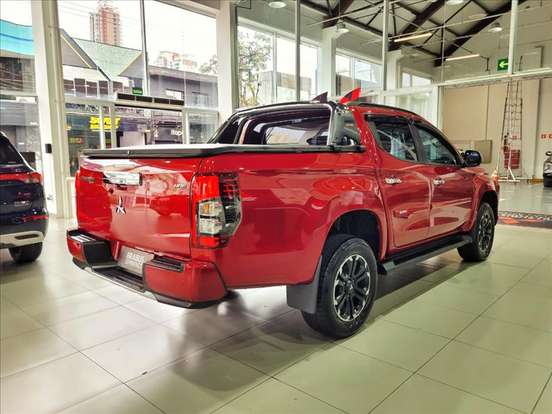 MITSUBISHI-L200 TRITON-2.4 16V TURBO DIESEL SPORT HPE CD 4P 4X4 AUTOMÁTICO MITSUBISHI-L200 TRITON-2023