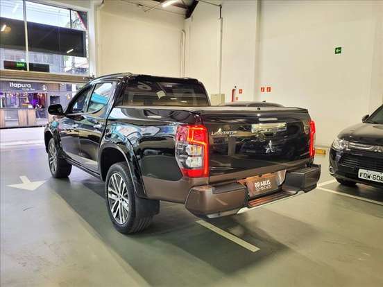 MITSUBISHI-L200 TRITON-2.4 16V TURBO DIESEL SPORT HPE-S TERRA CD 4P 4X4 AUTOMÁTICO MITSUBISHI-L200 TRITON-2024