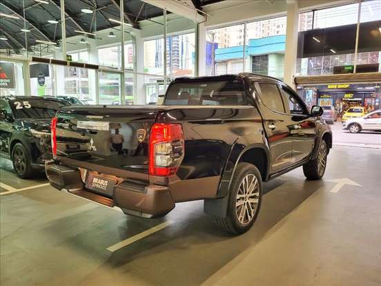 MITSUBISHI-L200 TRITON-2.4 16V TURBO DIESEL SPORT HPE-S TERRA CD 4P 4X4 AUTOMÁTICO MITSUBISHI-L200 TRITON-2024