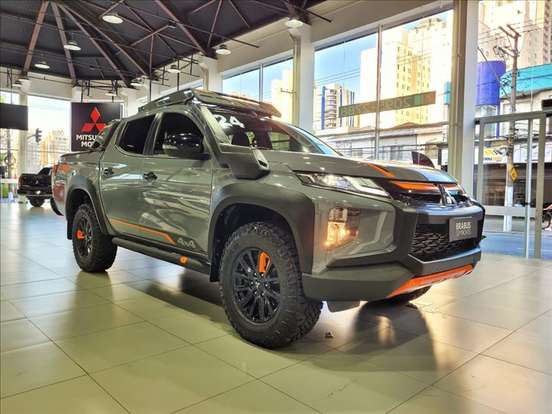 MITSUBISHI-L200 TRITON-2023