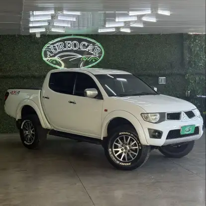 MITSUBISHI-L200 TRITON-2011