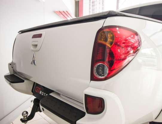 MITSUBISHI-L200 TRITON-3.2 HPE 4X4 CD 16V TURBO INTERCOOLER DIESEL 4P AUTOMÁTICO MITSUBISHI-L200 TRITON-2012