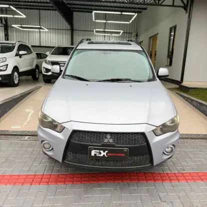 MITSUBISHI-OUTLANDER-2.0 16V GASOLINA 4P AUTOMÁTICO MITSUBISHI-OUTLANDER-2012