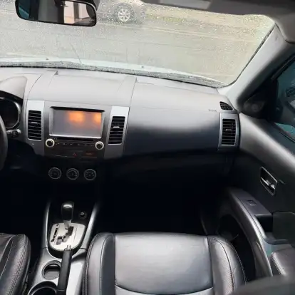 MITSUBISHI-OUTLANDER-2.0 16V GASOLINA 4P AUTOMÁTICO MITSUBISHI-OUTLANDER-2012