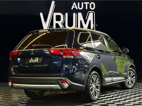 MITSUBISHI-OUTLANDER-2.0 16V GASOLINA 4P AUTOMÁTICO MITSUBISHI-OUTLANDER-2017