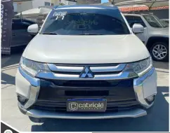 MITSUBISHI OUTLANDER 3.0 GT 4X4 V6 24V GASOLINA 4P AUTOMÁTICO MITSUBISHI OUTLANDER 3.0 GT 4X4 V6 24V GASOLINA 4P AUTOMÁTICO