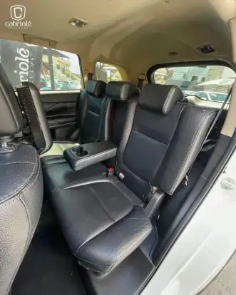 MITSUBISHI-OUTLANDER-2016