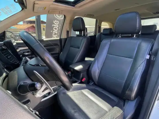 MITSUBISHI-OUTLANDER-3.0 GT 4X4 V6 24V GASOLINA 4P AUTOMÁTICO MITSUBISHI-OUTLANDER-2016