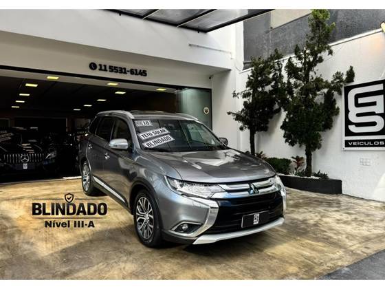 MITSUBISHI OUTLANDER 3.0 GT 4X4 V6 24V GASOLINA 4P AUTOMÁTICO