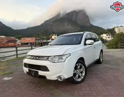 MITSUBISHI OUTLANDER 3.0 GT 4X4 V6 24V GASOLINA 4P AUTOMÁTICO MITSUBISHI OUTLANDER 3.0 GT 4X4 V6 24V GASOLINA 4P AUTOMÁTICO