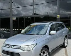 MITSUBISHI OUTLANDER 3.0 GT 4X4 V6 24V GASOLINA 4P AUTOMÁTICO MITSUBISHI OUTLANDER 3.0 GT 4X4 V6 24V GASOLINA 4P AUTOMÁTICO