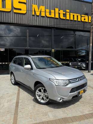 MITSUBISHI-OUTLANDER-2014