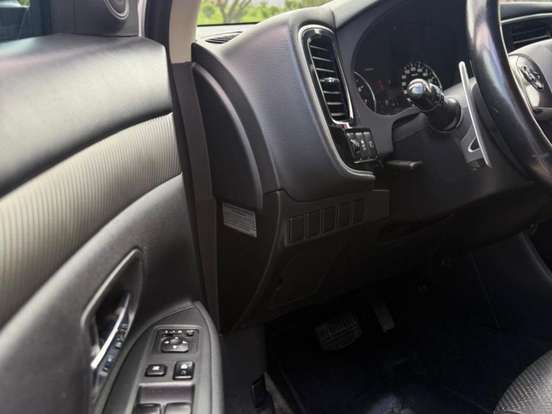 MITSUBISHI-OUTLANDER-3.0 GT 4X4 V6 24V GASOLINA 4P AUTOMÁTICO MITSUBISHI-OUTLANDER-2014