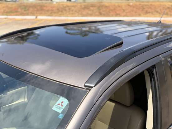 MITSUBISHI-OUTLANDER-3.0 GT 4X4 V6 24V GASOLINA 4P AUTOMÁTICO MITSUBISHI-OUTLANDER-2015