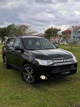 MITSUBISHI-OUTLANDER-2014