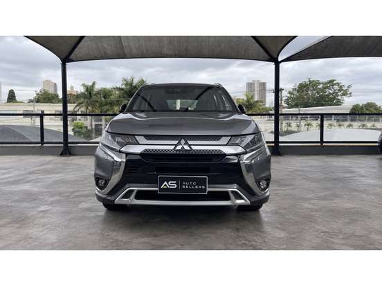 MITSUBISHI-OUTLANDER-3.0 MIVEC V6 GASOLINA HPE-S AWD AUTOMÁTICO MITSUBISHI-OUTLANDER-2018