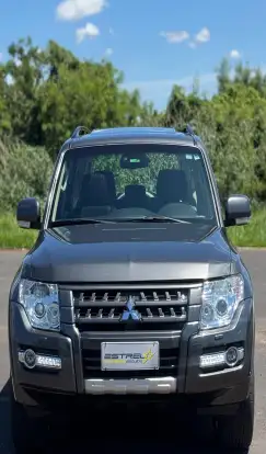 MITSUBISHI-PAJERO-2018