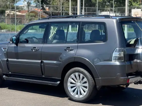 MITSUBISHI-PAJERO-3.2 HPE 4X4 7 LUGARES 16V TURBO INTERCOOLER DIESEL 4P AUTOMÁTICO MITSUBISHI-PAJERO-2018