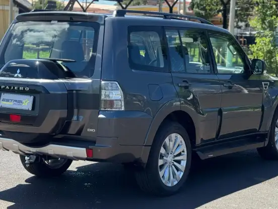 MITSUBISHI-PAJERO-3.2 HPE 4X4 7 LUGARES 16V TURBO INTERCOOLER DIESEL 4P AUTOMÁTICO MITSUBISHI-PAJERO-2018