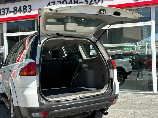 MITSUBISHI-PAJERO DAKAR-2014