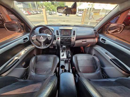 MITSUBISHI-PAJERO DAKAR-2012