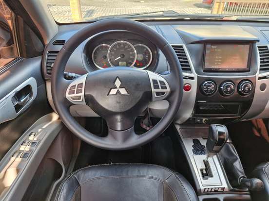 MITSUBISHI-PAJERO DAKAR-2012