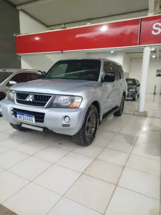 MITSUBISHI PAJERO FULL 3.2 HPE 4X4 16V TURBO INTERCOOLER DIESEL 4P AUTOMÁTICO