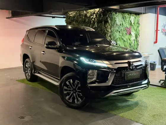 MITSUBISHI PAJERO SPORT 2.4 16V MIVEC TURBO DIESEL HPE AWD AUTOMÁTICO