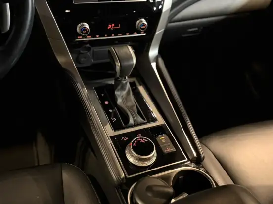 MITSUBISHI-PAJERO SPORT-2022
