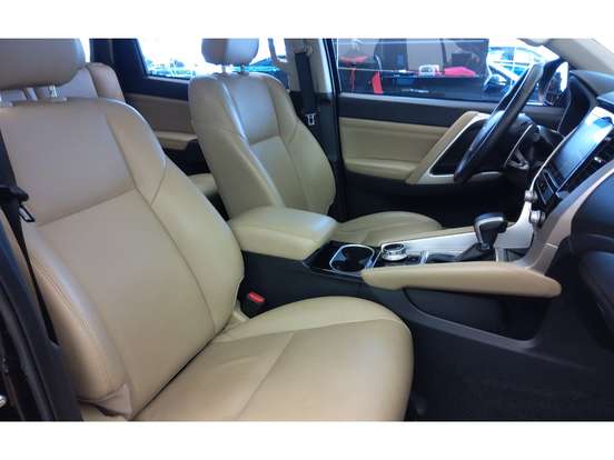 MITSUBISHI-PAJERO SPORT-2.4 16V MIVEC TURBO DIESEL HPE-S AWD AUTOMÁTICO MITSUBISHI-PAJERO SPORT-2023