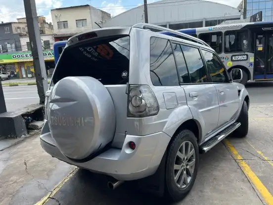 MITSUBISHI-PAJERO TR4-2013