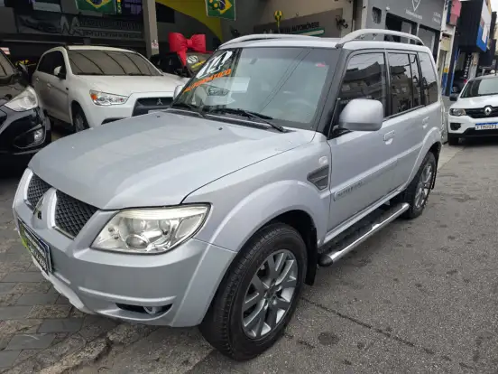 MITSUBISHI-PAJERO TR4-2.0 4X2 16V 140CV FLEX 4P AUTOMÁTICO MITSUBISHI-PAJERO TR4-2014