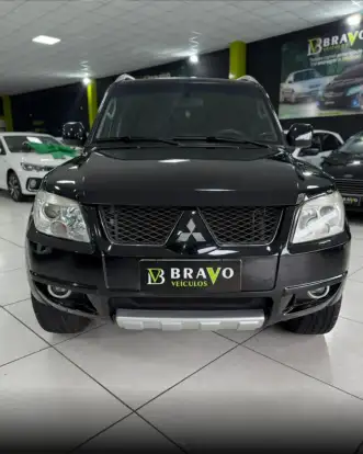 MITSUBISHI-PAJERO TR4-2.0 4X2 16V 140CV FLEX 4P MANUAL MITSUBISHI-PAJERO TR4-2013