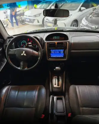MITSUBISHI-PAJERO TR4-2.0 4X2 16V 140CV FLEX 4P MANUAL MITSUBISHI-PAJERO TR4-2013