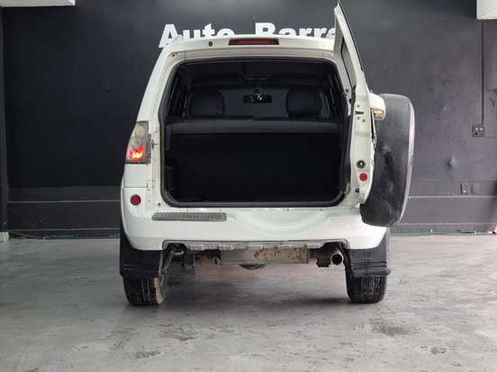 MITSUBISHI-PAJERO TR4-2.0 4X2 16V 140CV FLEX 4P AUTOMÁTICO MITSUBISHI-PAJERO TR4-2013