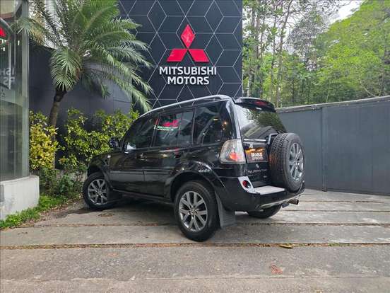 MITSUBISHI-PAJERO TR4-2.0 4X2 16V 140CV FLEX 4P AUTOMÁTICO MITSUBISHI-PAJERO TR4-2012
