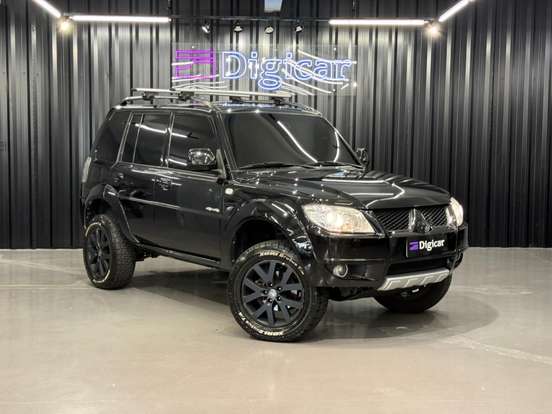 MITSUBISHI-PAJERO TR4-2012