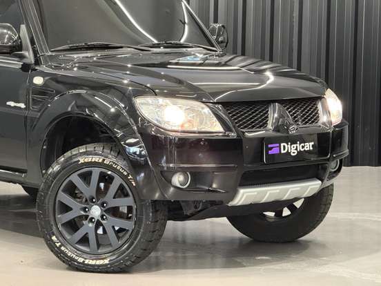 MITSUBISHI-PAJERO TR4-2012