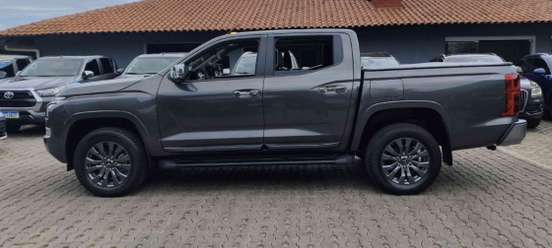 MITSUBISHI-TRITON-2026