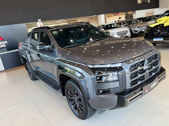 MITSUBISHI TRITON 2.4 BITURBO DIESEL CD KATANA 4X4 AUTOMÁTICO