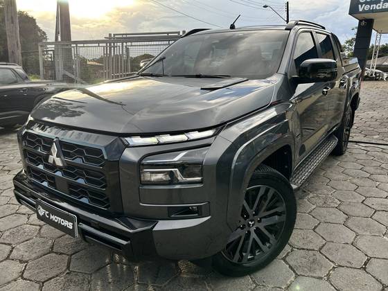 MITSUBISHI TRITON 2.4 BITURBO DIESEL CD KATANA SR80 4X4 AUTOMÁTICO